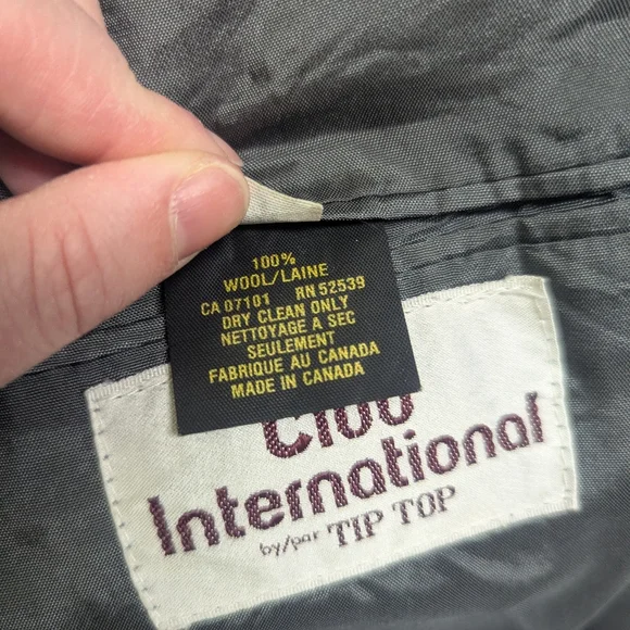 Vintage 100% Wool Herringbone Double Breasted Blazer Made in Canada - Picture 8 of 10